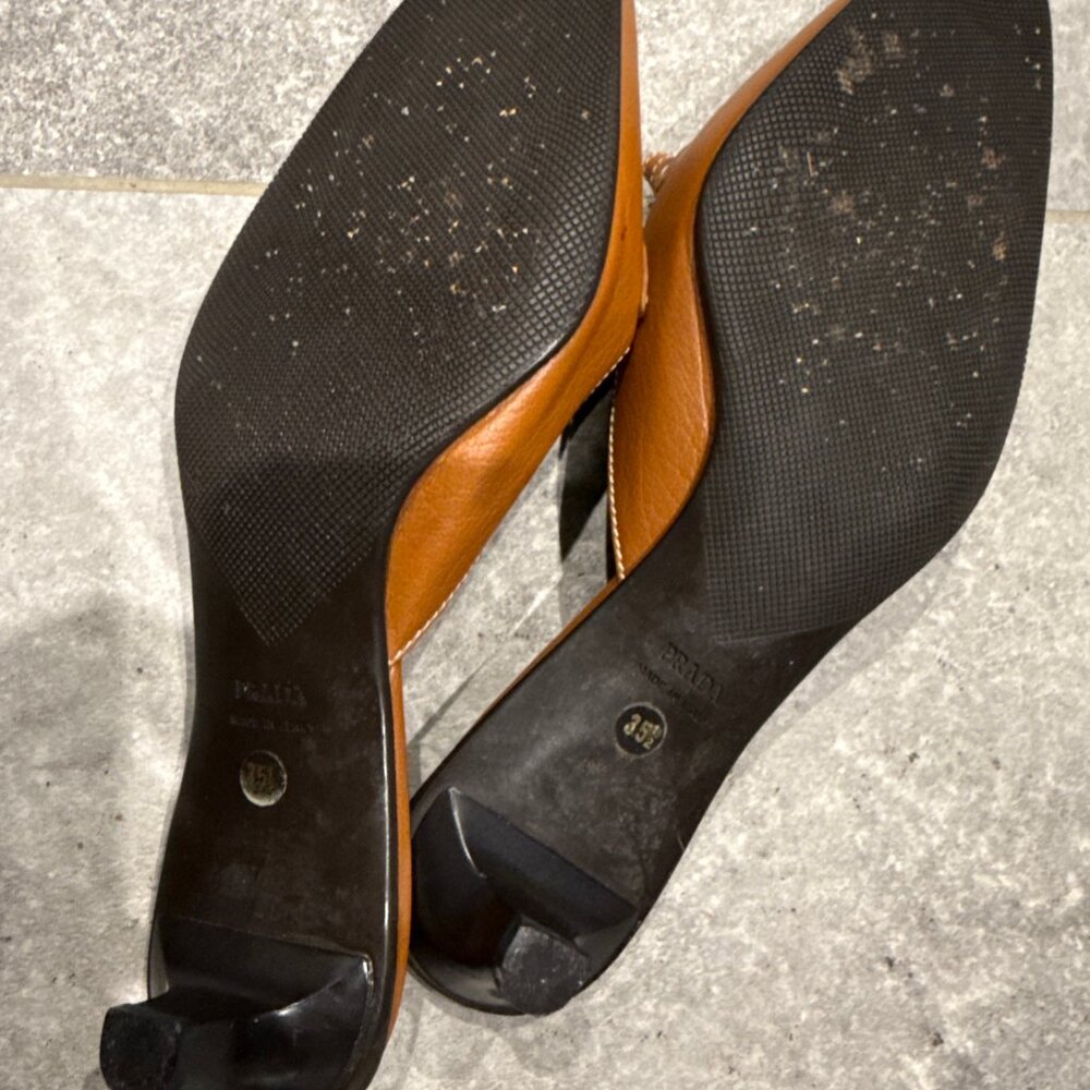 Prada Round Toe Slipper Women's  5.5 - Picture 5 of 7